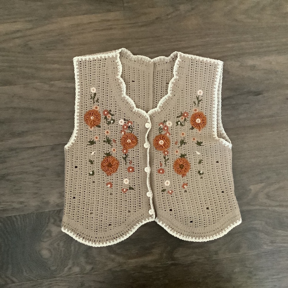 NWOT brown sweater vest